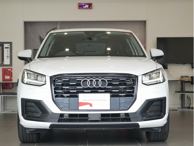Ｑ２ ３０ＴＦＳＩスポーツ　認定中古車　ハッシュタグパッション　（３００台限定車）　アシスタンスパッケージ　ナビゲーションパッケージ　オートマチックテールゲート　Ａｕｄｉｓｐｏｒｔ１９インチアルミホイール　スマホインターフェース（2枚目）