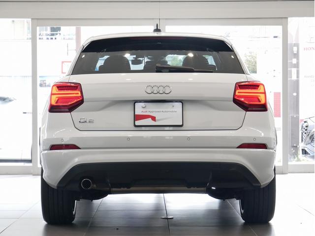 Ｑ２ ３０ＴＦＳＩスポーツ　認定中古車　ハッシュタグパッション　（３００台限定車）　アシスタンスパッケージ　ナビゲーションパッケージ　オートマチックテールゲート　Ａｕｄｉｓｐｏｒｔ１９インチアルミホイール　スマホインターフェース（6枚目）