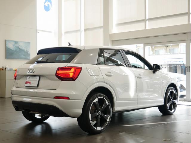 Ｑ２ ３０ＴＦＳＩスポーツ　認定中古車　ハッシュタグパッション　（３００台限定車）　アシスタンスパッケージ　ナビゲーションパッケージ　オートマチックテールゲート　Ａｕｄｉｓｐｏｒｔ１９インチアルミホイール　スマホインターフェース（7枚目）