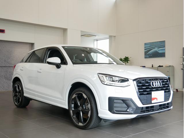 Ｑ２ ３０ＴＦＳＩスポーツ　認定中古車　ハッシュタグパッション　（３００台限定車）　アシスタンスパッケージ　ナビゲーションパッケージ　オートマチックテールゲート　Ａｕｄｉｓｐｏｒｔ１９インチアルミホイール　スマホインターフェース（9枚目）