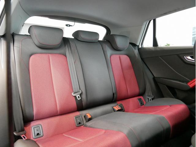 Ｑ２ ３０ＴＦＳＩスポーツ　認定中古車　ハッシュタグパッション　（３００台限定車）　アシスタンスパッケージ　ナビゲーションパッケージ　オートマチックテールゲート　Ａｕｄｉｓｐｏｒｔ１９インチアルミホイール　スマホインターフェース（12枚目）