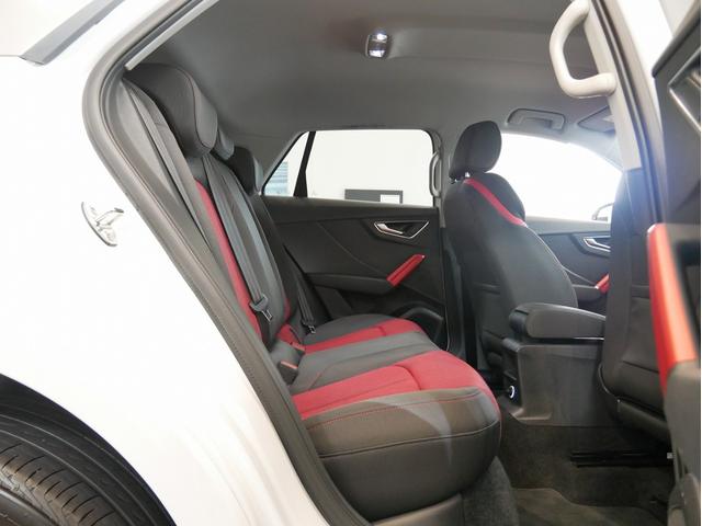 Ｑ２ ３０ＴＦＳＩスポーツ　認定中古車　ハッシュタグパッション　（３００台限定車）　アシスタンスパッケージ　ナビゲーションパッケージ　オートマチックテールゲート　Ａｕｄｉｓｐｏｒｔ１９インチアルミホイール　スマホインターフェース（13枚目）