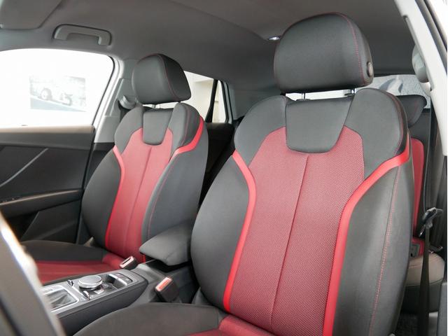 Ｑ２ ３０ＴＦＳＩスポーツ　認定中古車　ハッシュタグパッション　（３００台限定車）　アシスタンスパッケージ　ナビゲーションパッケージ　オートマチックテールゲート　Ａｕｄｉｓｐｏｒｔ１９インチアルミホイール　スマホインターフェース（14枚目）