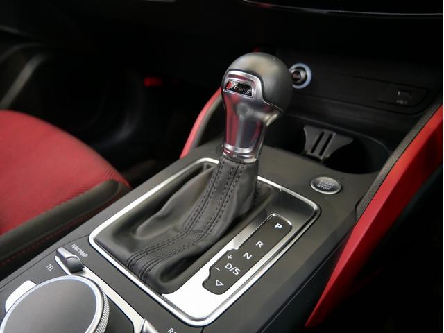 Ｑ２ ３０ＴＦＳＩスポーツ　認定中古車　ハッシュタグパッション　（３００台限定車）　アシスタンスパッケージ　ナビゲーションパッケージ　オートマチックテールゲート　Ａｕｄｉｓｐｏｒｔ１９インチアルミホイール　スマホインターフェース（38枚目）