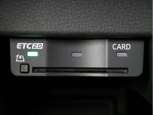 Ｑ２ ３０ＴＦＳＩスポーツ　認定中古車　ハッシュタグパッション　（３００台限定車）　アシスタンスパッケージ　ナビゲーションパッケージ　オートマチックテールゲート　Ａｕｄｉｓｐｏｒｔ１９インチアルミホイール　スマホインターフェース（44枚目）