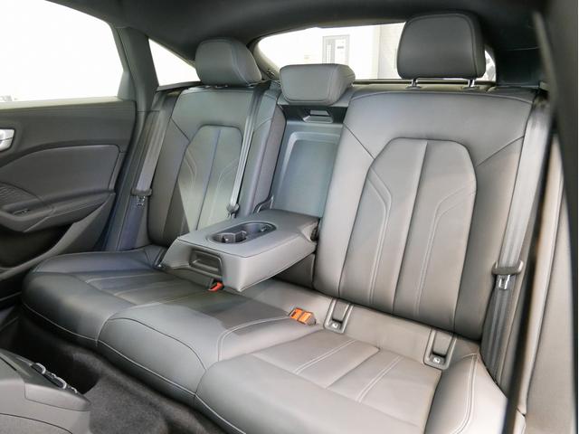 Ａ５ ＴＦＳＩ　１１０ｋＷ　認定中古車　ＳＬＩＮＥパッケージ　テクノロジーパッケージプロ　ライティングパッケージ　アンビエントライト　プライバシーガラス　アコースティックガラス（フロントサイド）ＭＭＩパッセンジャーディスプレイ（16枚目）