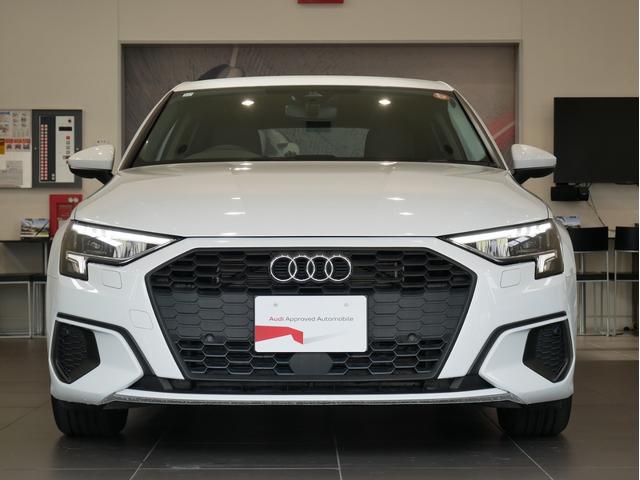 A3 スポーツバック30TFSI 認定中古車 コンビニエンス&アシスタンスパッケージ ナビゲーションパッケージ アドバンストキー シートヒーター アダプティブクルーズコントロール サイドアシスト TVチューナー 48VMHEV(2枚目)