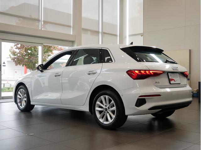 A3 スポーツバック30TFSI 認定中古車 コンビニエンス&アシスタンスパッケージ ナビゲーションパッケージ アドバンストキー シートヒーター アダプティブクルーズコントロール サイドアシスト TVチューナー 48VMHEV(5枚目)