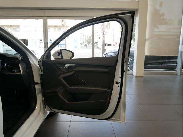 A3 スポーツバック30TFSI 認定中古車 コンビニエンス&アシスタンスパッケージ ナビゲーションパッケージ アドバンストキー シートヒーター アダプティブクルーズコントロール サイドアシスト TVチューナー 48VMHEV(66枚目)