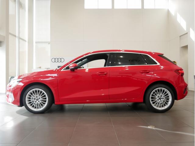 Ａ３ スポーツバック３０ＴＦＳＩアドバンスド　認定中古車　コンビニエンス＆アシスタンスパッケージ　テクノロジーパッケージ　ナビゲーションパッケージ　スマートフォンインターフェース　ワイヤレスチャージング　シートヒーター（フロント）　ＴＶチューナー（4枚目）