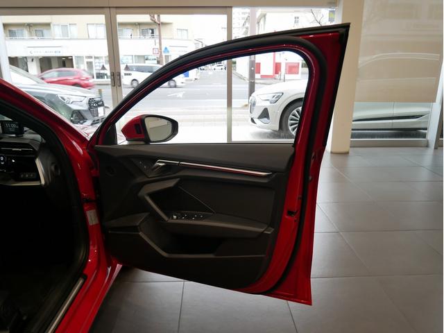 Ａ３ スポーツバック３０ＴＦＳＩアドバンスド　認定中古車　コンビニエンス＆アシスタンスパッケージ　テクノロジーパッケージ　ナビゲーションパッケージ　スマートフォンインターフェース　ワイヤレスチャージング　シートヒーター（フロント）　ＴＶチューナー（68枚目）
