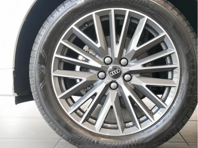 Ｑ３ ３５ＴＦＳＩ　Ｓライン　認定中古車　コンビニエンス＆アシスタンスＰ　プラスＰ　ブラックＡｕｄｉｒｉｎｇｓ＆スタイリングＰ　スマートフォンインターフェース　パーシャルレザー　アンビエントライト　４８ＶＭＨＥＶ　ドライブセレクト（68枚目）