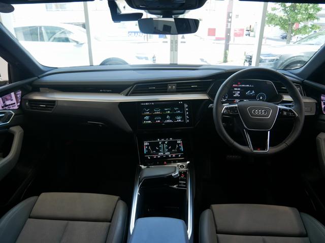 e-トロン 55クワトロ Sライン 認定中古車 サイレンスパッケージ バーチャルエクステリアミラー プライバシーガラス アコースティックガラス Bang&Olufsen3Dサウンドシステム パワークロージングドア TVチューナー(19枚目)