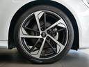 スポーツバック３０ＴＦＳＩ　スポーツ　認定中古車　ＳＬＩＮＥダイナミックリミテッド　（３７５台限定車）　アシスタンスパッケージ　Ａｕｄｉｓｐｏｒｔ１８インチアルミホイール　ＴＶ　マトリクスＬＥＤヘッドライト　バーチャルコックピット（51枚目）