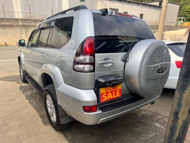 ランドクルーザープラド TX ランドクルーザープラド2.7XT・4WD・サンルーフ・ETC・バックカメラ・サイドバイザー・サイドステップ・HDDナビ・レザー調シートカバー・リヤハードカバー・(12枚目)