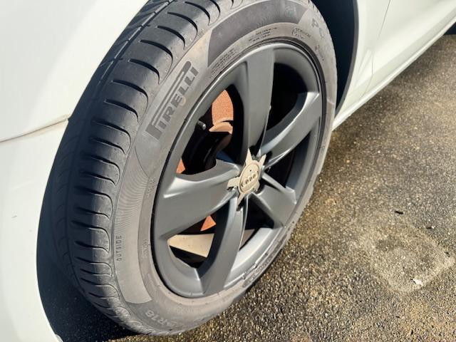 隣接自社整備工場完備！！安心の３カ月３０００ｋｍの無料保証もお付けしております！！