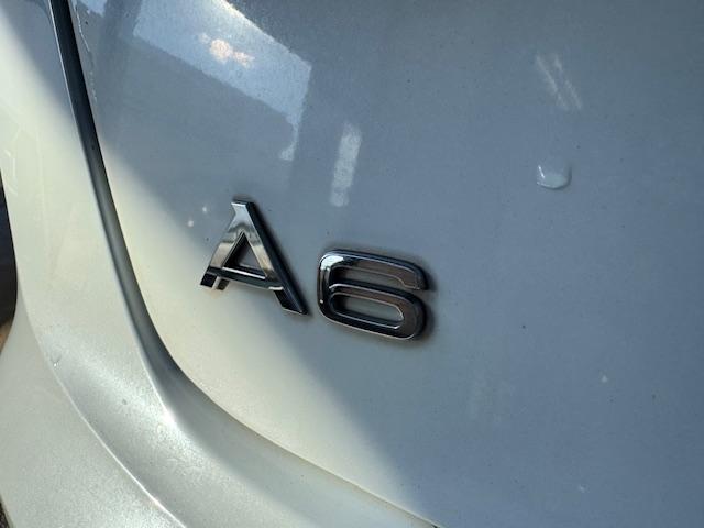 隣接自社整備工場完備！！安心の３カ月３０００ｋｍの無料保証もお付けしております！！