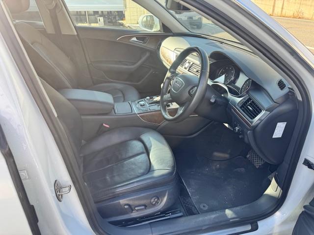 隣接自社整備工場完備！！安心の３カ月３０００ｋｍの無料保証もお付けしております！！