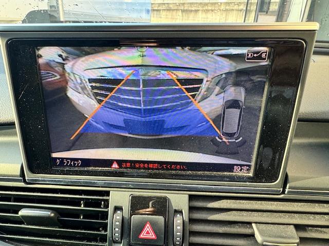 バックモニター付き！駐車時の安全確認も安心して行えます。