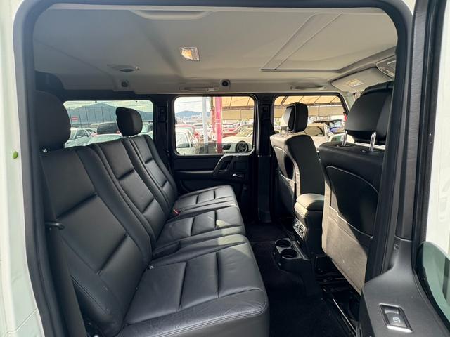 Ｇクラス Ｇ３５０ｄ　ラグジュアリーＰＫＧ　パワーシート　サンルーフ　純正ナビ地デジ　ＥＴＣ　ハーマンカートンサウンド　パドルシフト　全席シートヒーター　取説記録簿付き　スペアキー（14枚目）