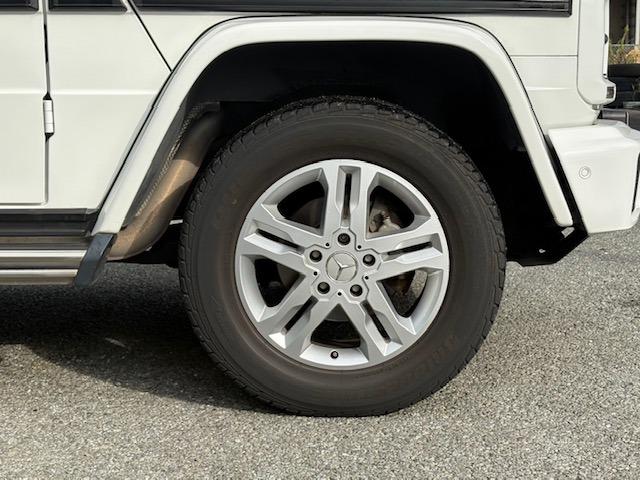 Ｇクラス Ｇ３５０ｄ　ラグジュアリーＰＫＧ　パワーシート　サンルーフ　純正ナビ地デジ　ＥＴＣ　ハーマンカートンサウンド　パドルシフト　全席シートヒーター　取説記録簿付き　スペアキー（24枚目）