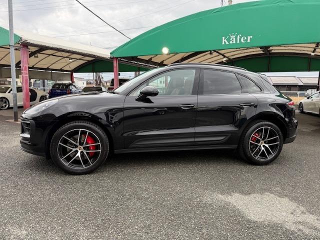 マカン マカンS 2022年モデル スポーツクロノ パノラミックサンルーフ 赤革 全方位カメラ LEDヘッド シートベンチレーション アクティブレーザークルーズ(5枚目)