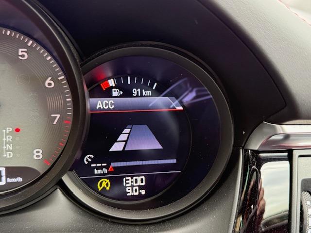 マカン マカンS 2022年モデル スポーツクロノ パノラミックサンルーフ 赤革 全方位カメラ LEDヘッド シートベンチレーション アクティブレーザークルーズ(29枚目)