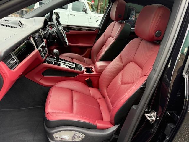 マカン マカンS 2022年モデル スポーツクロノ パノラミックサンルーフ 赤革 全方位カメラ LEDヘッド シートベンチレーション アクティブレーザークルーズ(38枚目)