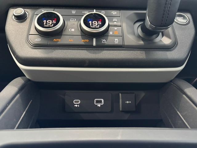 ディフェンダー １１０Ｘ－ダイナミックＳＥ　Ｄ３００　ディーゼルターボ　４ＷＤ　２０インチ　ブラックルーフ　ブラックルーフレール　Ｍｅｒｉｄｉａｎサウンドシステム　アップルカープレイ　アンドロイドオート　ブラインドスポットアシスト　シートヒーター（19枚目）