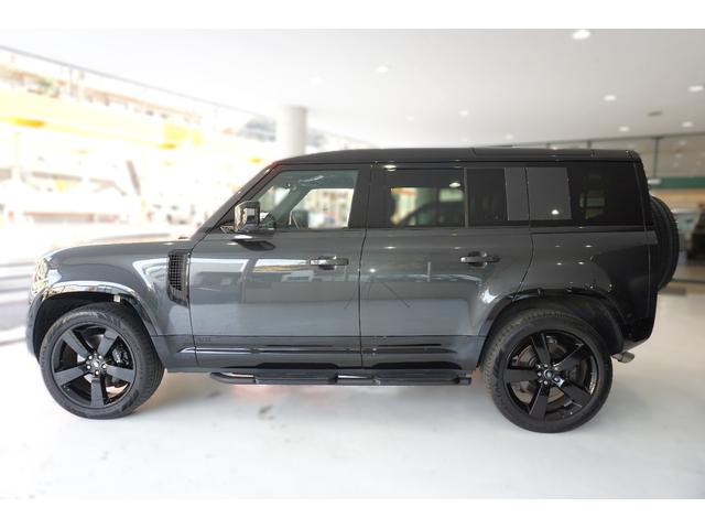 ディフェンダー １１０Ｖ８　Ｐ５２５　４ＷＤ　ワンオーナー　２２インチ　スライディングパノラミックルーフ　Ｍｅｒｉｄｉａｎサラウンドサウンドシステム　フロントシートヒーター＆クーラー　ワイヤレスデバイスチャージング　エアサスペンション（12枚目）