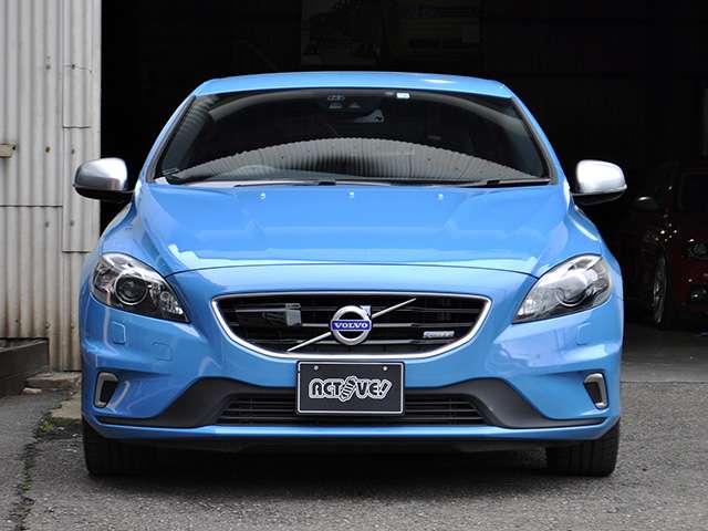 Ｖ４０ Ｔ５　Ｒデザイン　ディーラー車　１８インチアルミ　Ｒデザイン専用前後バンパー　純正ＨＤＤナビ　地デジ　ＤＶＤ　Ｂカメラ　メモリ付きブラックレザーシート　シートヒーター　ＥＴＣ（5枚目）