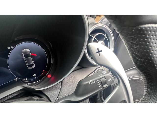 ジュリア ヴェローチェ 認定中古車 ディーラー車 純正19インチアルミホイール レッドレザーシート キセノンヘッドライト 純正ナビ パワーシート シートヒーター パドルシフト ディスプレイオーディオ スマートキー(14枚目)