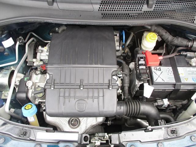 500 エレガンツァ 認定中古車 ディーラー車 限定モデル 純正ディスプレイオーディオ アップルカープレイ アンドロイドオート Bluetooth USB ガラスルーフ 純正15インチアルミホイール キーレス(20枚目)