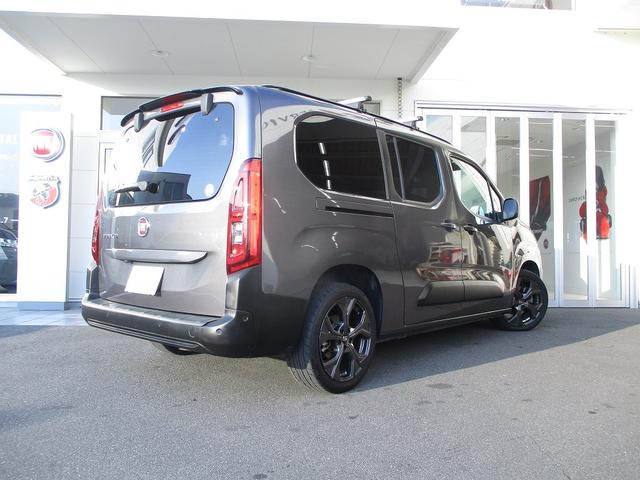 ドブロ マキシ　５　認定中古車　新車保証継承　１００台限定　社外１８インチアルミ　スマートキー　純正ディスプレイオーディオ　ＬＥＤヘッドライト　ルーフレール　アイドリングストップ　アップルカープレイ　アンドロイドオート（4枚目）