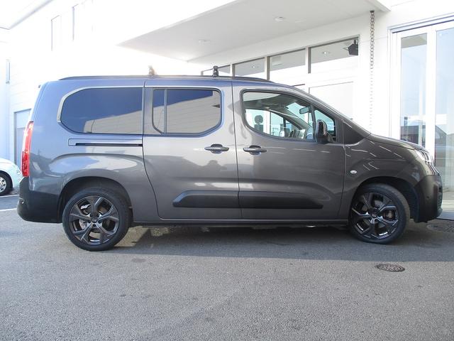 ドブロ マキシ　５　認定中古車　新車保証継承　１００台限定　社外１８インチアルミ　スマートキー　純正ディスプレイオーディオ　ＬＥＤヘッドライト　ルーフレール　アイドリングストップ　アップルカープレイ　アンドロイドオート（9枚目）