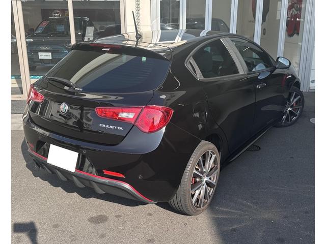 「支払総額」は、岡山県内登録の場合の最もシンプルな金額です。岡山県外への登録や、下取車がある場合などは別途費用が発生します。お見積条件の変更についてはお気軽にお問合せください。