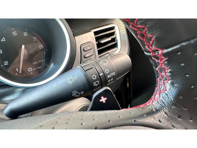 パドルシフト装備