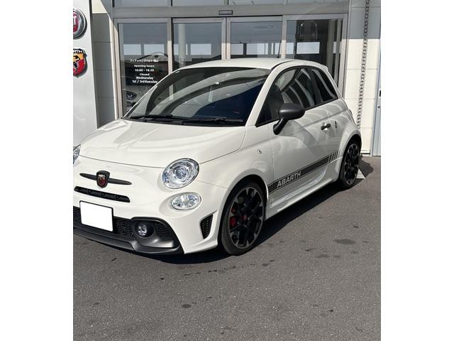 アバルト595 コンペティツィオーネ 認定中古車 RHD MT車 キセノンヘッドライト 純正ディスプレイオーディオ アップルカープレイ アンドロイドオート Bluetooth レコードモンツァマフラー 純正17インチAW サベルトシート(11枚目)