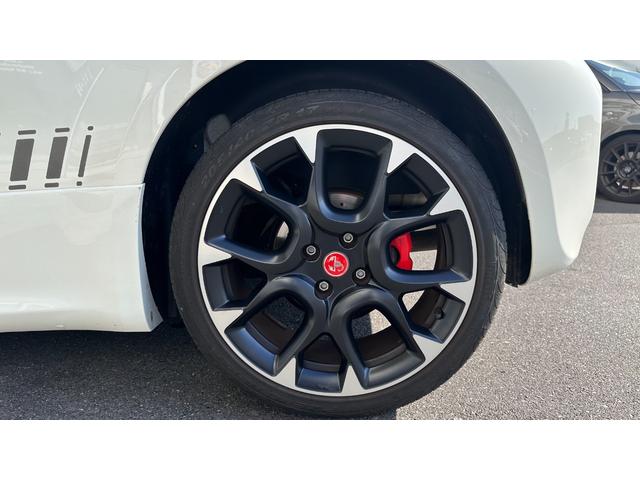 アバルト595 コンペティツィオーネ 認定中古車 RHD MT車 キセノンヘッドライト 純正ディスプレイオーディオ アップルカープレイ アンドロイドオート Bluetooth レコードモンツァマフラー 純正17インチAW サベルトシート(36枚目)