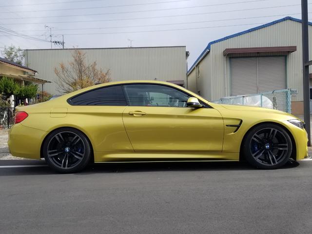 M4クーペ M4クーペ(4名) 6MT 左ハンドル H&Rローダウン バルブコントローラー Mパフォーマンスエアロ インテリジェントセーフティ コンフォートアクセス LEDライト カーボンインテリアパネル 記録簿(49枚目)