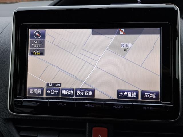 ヴォクシー ハイブリッドＶ　禁煙車　両側パワースライド　オートライト　ＬＥＤライト　シートヒーター　スマートキー　デュアルエアコン　９型ナビ　フルセグＴＶ　Ｂｌｕｅｔｏｏｔｈ　バックカメラ　ＥＴＣ　１１型フリップダウン　クルコン（18枚目）