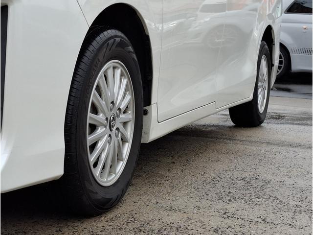 ヴォクシー ハイブリッドＶ　禁煙車　両側パワースライド　オートライト　ＬＥＤライト　シートヒーター　スマートキー　デュアルエアコン　９型ナビ　フルセグＴＶ　Ｂｌｕｅｔｏｏｔｈ　バックカメラ　ＥＴＣ　１１型フリップダウン　クルコン（50枚目）