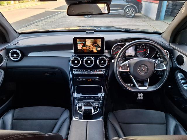 GLC GLC200 スポーツ 禁煙車 レーダーセーフティ 衝突軽減 ブラインドスポット 360°カメラ サイドステップ LEDヘッドライト シートヒーター 純正ナビ バックカメラ フルセグTV Bluetooth ETC ドラレコ(7枚目)