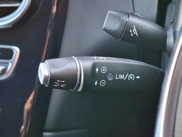 GLC GLC200 スポーツ 禁煙車 レーダーセーフティ 衝突軽減 ブラインドスポット 360°カメラ サイドステップ LEDヘッドライト シートヒーター 純正ナビ バックカメラ フルセグTV Bluetooth ETC ドラレコ(33枚目)