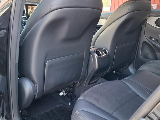 GLC GLC200 スポーツ 禁煙車 レーダーセーフティ 衝突軽減 ブラインドスポット 360°カメラ サイドステップ LEDヘッドライト シートヒーター 純正ナビ バックカメラ フルセグTV Bluetooth ETC ドラレコ(39枚目)