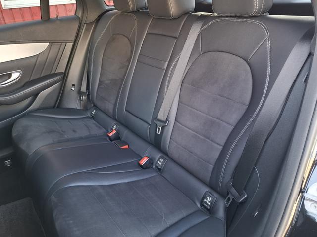 GLC GLC200 スポーツ 禁煙車 レーダーセーフティ 衝突軽減 ブラインドスポット 360°カメラ サイドステップ LEDヘッドライト シートヒーター 純正ナビ バックカメラ フルセグTV Bluetooth ETC ドラレコ(40枚目)