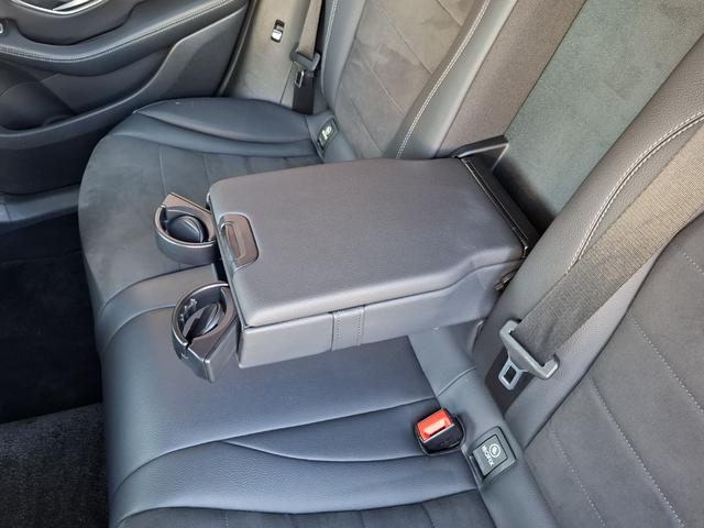 GLC GLC200 スポーツ 禁煙車 レーダーセーフティ 衝突軽減 ブラインドスポット 360°カメラ サイドステップ LEDヘッドライト シートヒーター 純正ナビ バックカメラ フルセグTV Bluetooth ETC ドラレコ(42枚目)