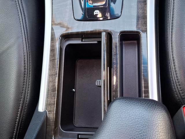 アコードハイブリッド ＥＸ　禁煙車　無限エアロ　ＲＳＲ車高調　ＷＯＲＫ１９インチ　衝突軽減　車線逸脱　レーダークルーズ　パワーシート　革調シートカバー　純正ナビ　フルセグＴＶ　Ｂｌｕｅｔｏｏｔｈ　バックカメラ　ＥＴＣ　ドラレコ（32枚目）