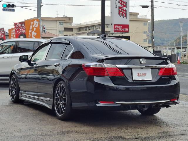 アコードハイブリッド ＥＸ　禁煙車　無限エアロ　ＲＳＲ車高調　ＷＯＲＫ１９インチ　衝突軽減　車線逸脱　レーダークルーズ　パワーシート　革調シートカバー　純正ナビ　フルセグＴＶ　Ｂｌｕｅｔｏｏｔｈ　バックカメラ　ＥＴＣ　ドラレコ（55枚目）