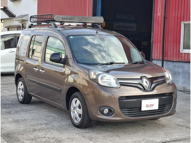 カングー ゼン　禁煙車　６速ＡＴ　ＹＡＫＩＭＡルーフレール　ＣＡＢＡＮＡシートカバー　後席モニター　ＨＤＤナビ　フルセグＴＶ　バックカメラ　Ｂｌｕｅｔｏｏｔｈ　ＥＴＣ　オートライト　クルーズコントロール　キーレス（5枚目）